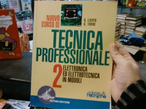 nuovo corso di Tec.Prof 2ESAURITO15 - - - - ELETTRONICA